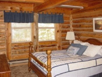 Pinewoods Resort And Rv Park Duck Creek Village Exteriör bild